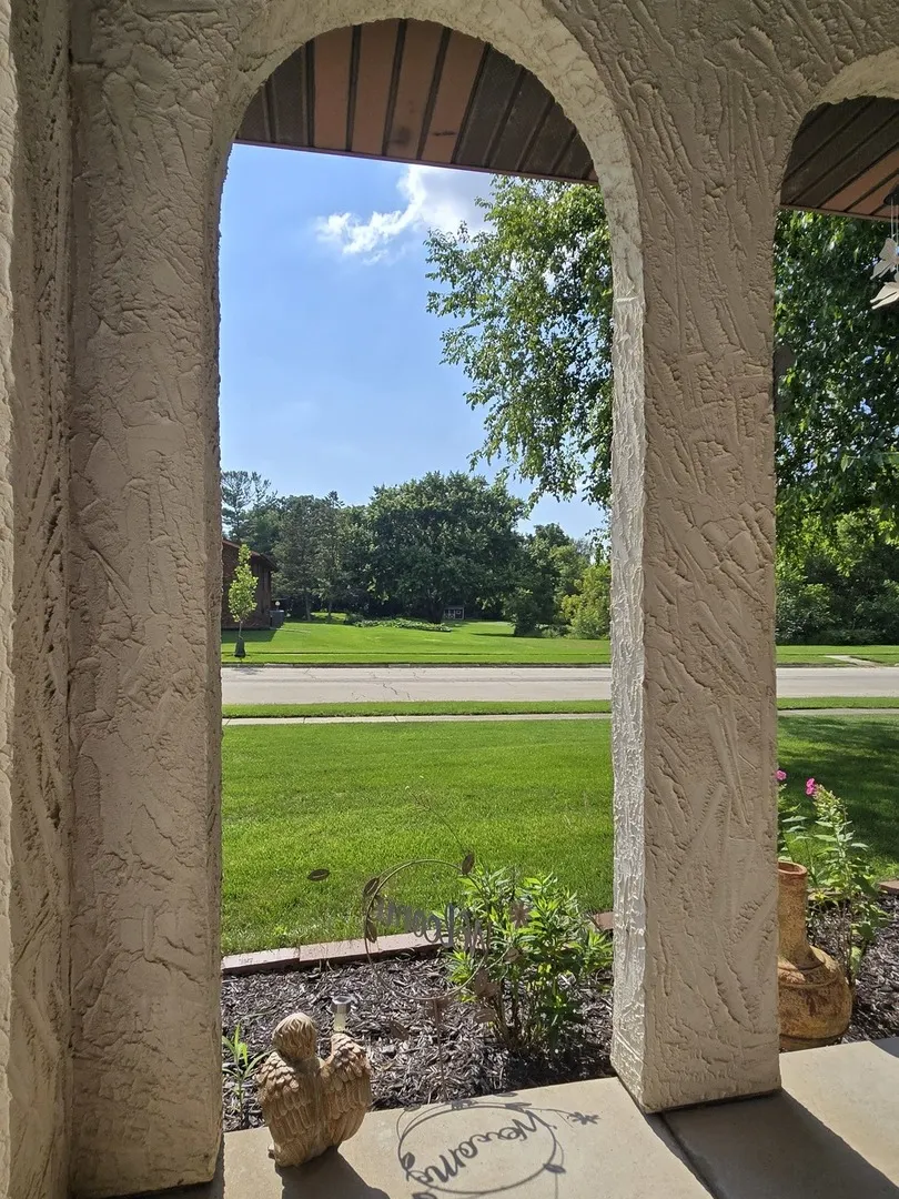 219 Brookside Drive IL