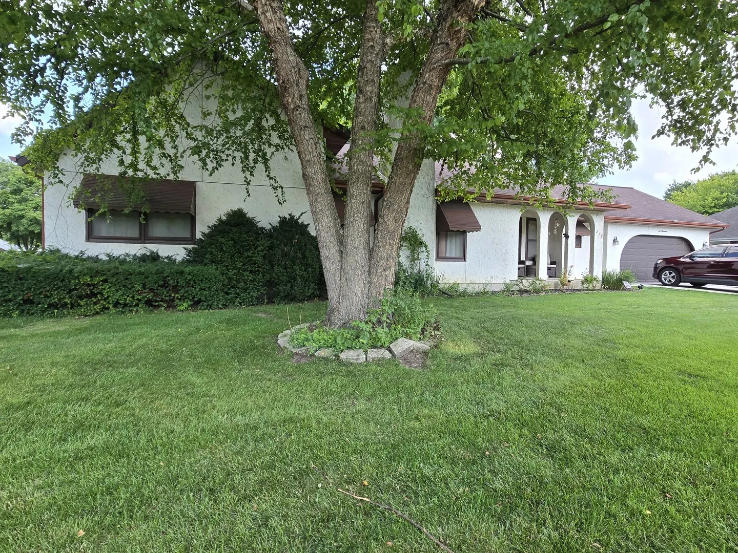 219 Brookside Drive IL