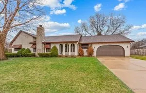 219 Brookside Drive IL
