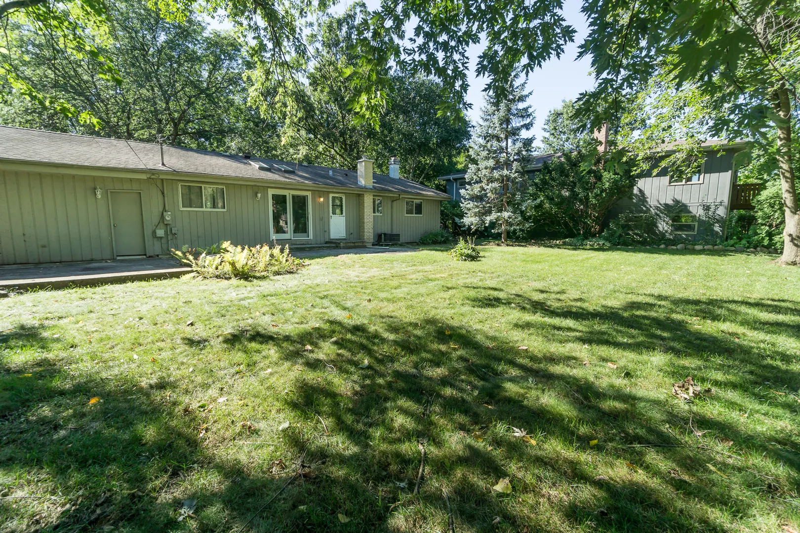 305 Montclare Lane IL