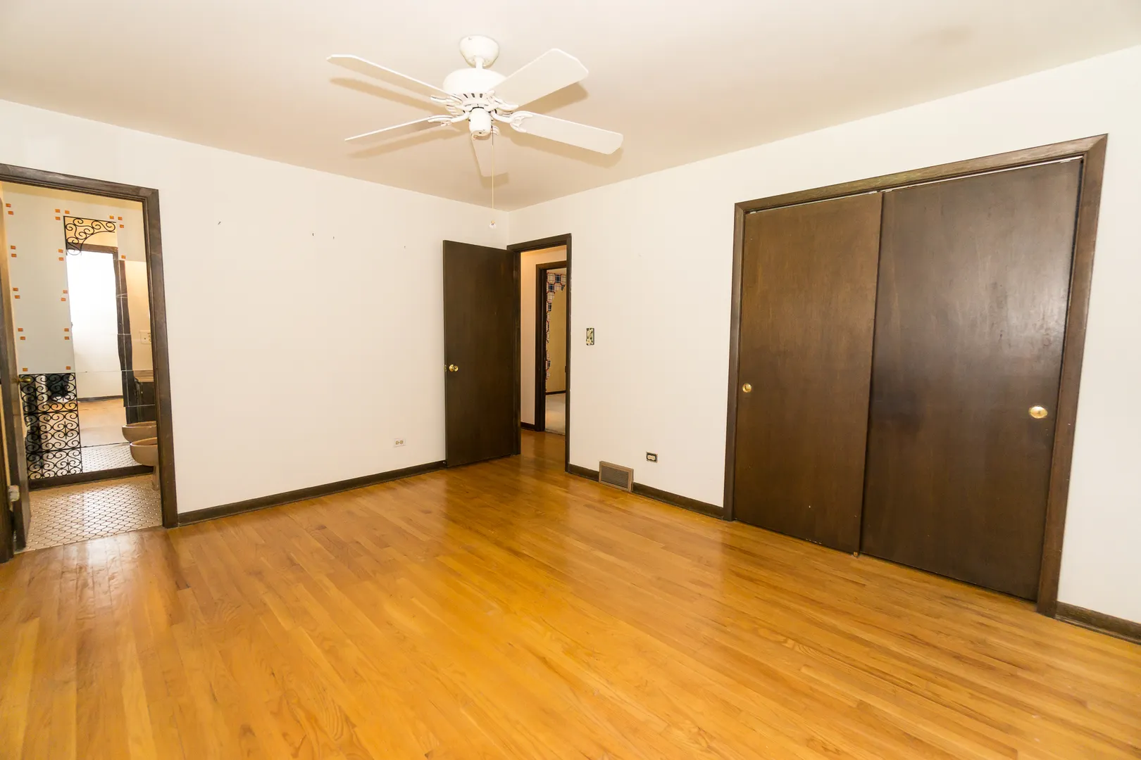 305 Montclare Lane IL