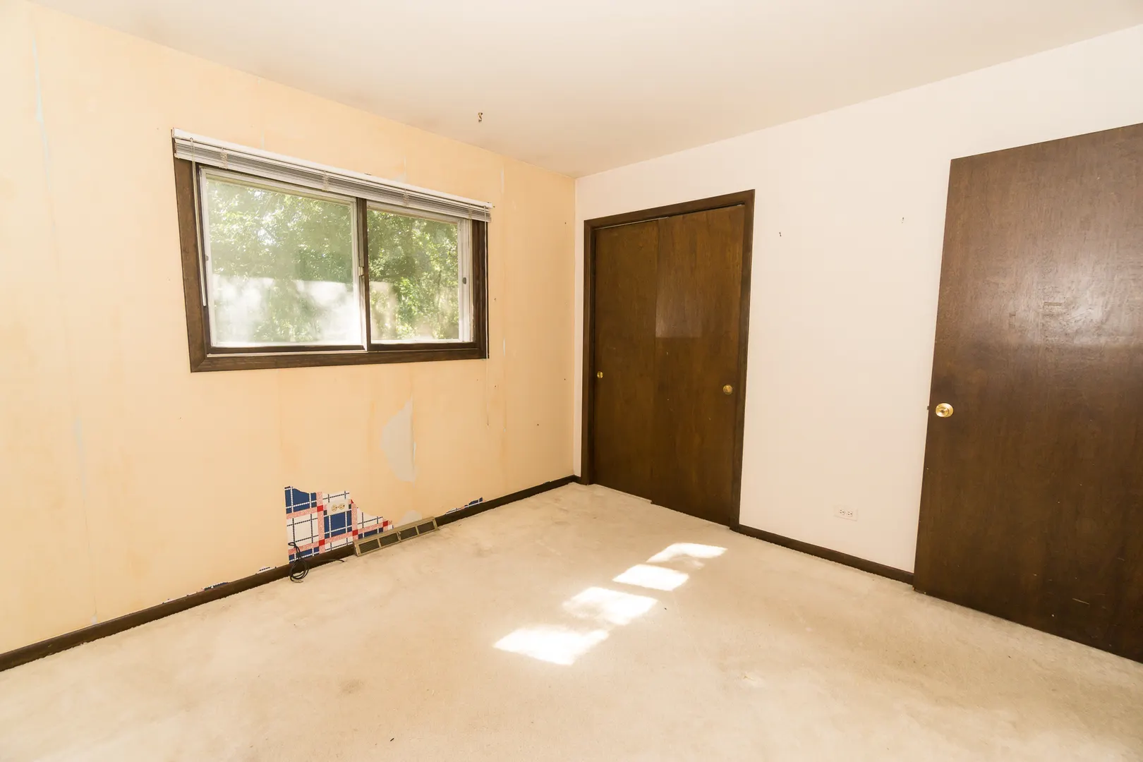 305 Montclare Lane IL