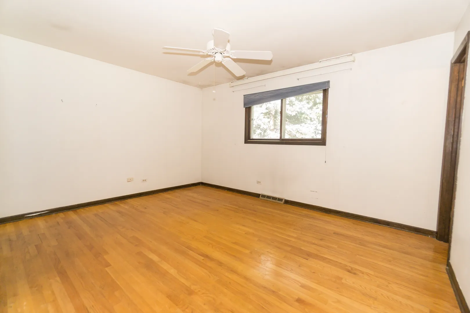 305 Montclare Lane IL