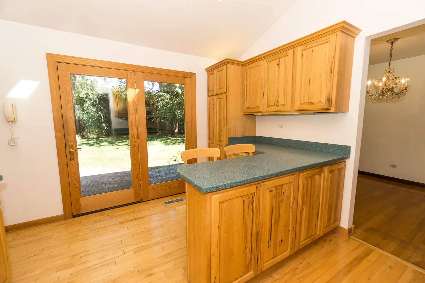 305 Montclare Lane IL