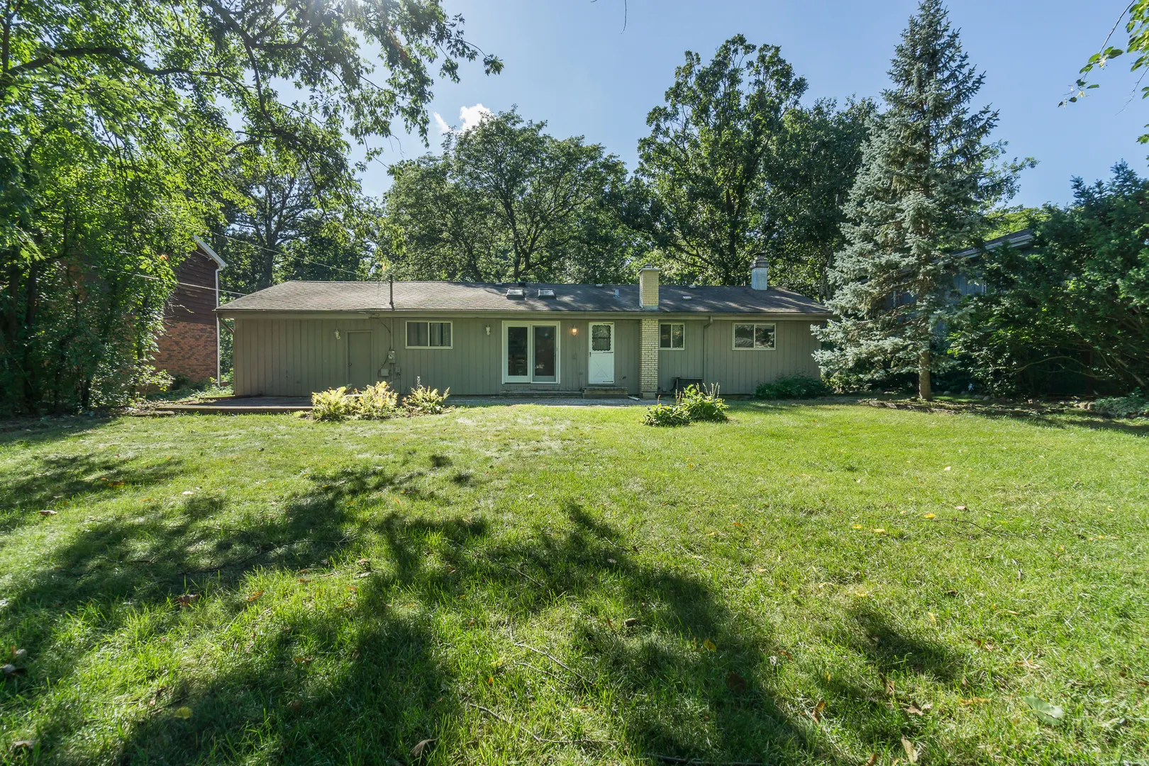 305 Montclare Lane IL