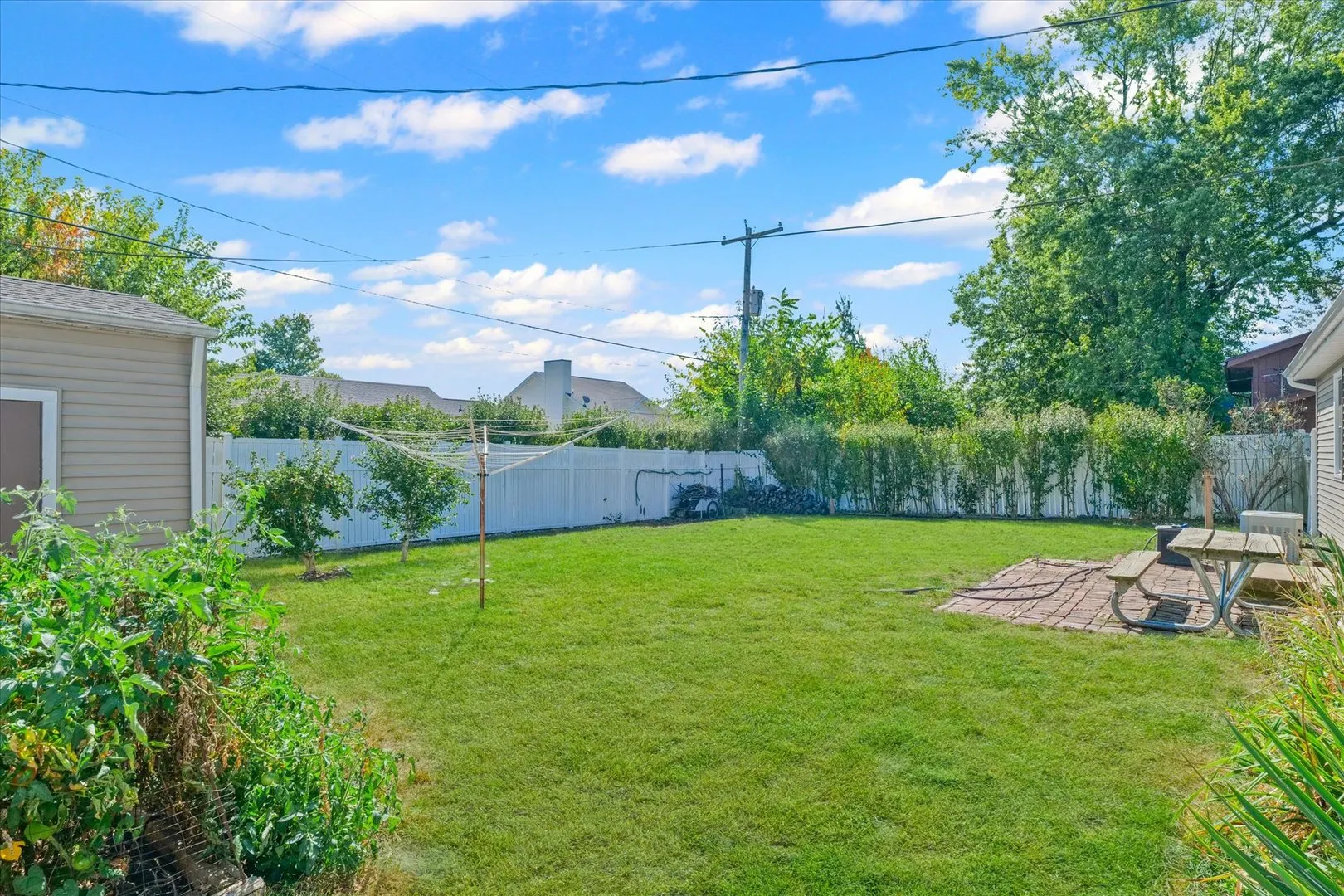 1412 Greenridge Drive IL