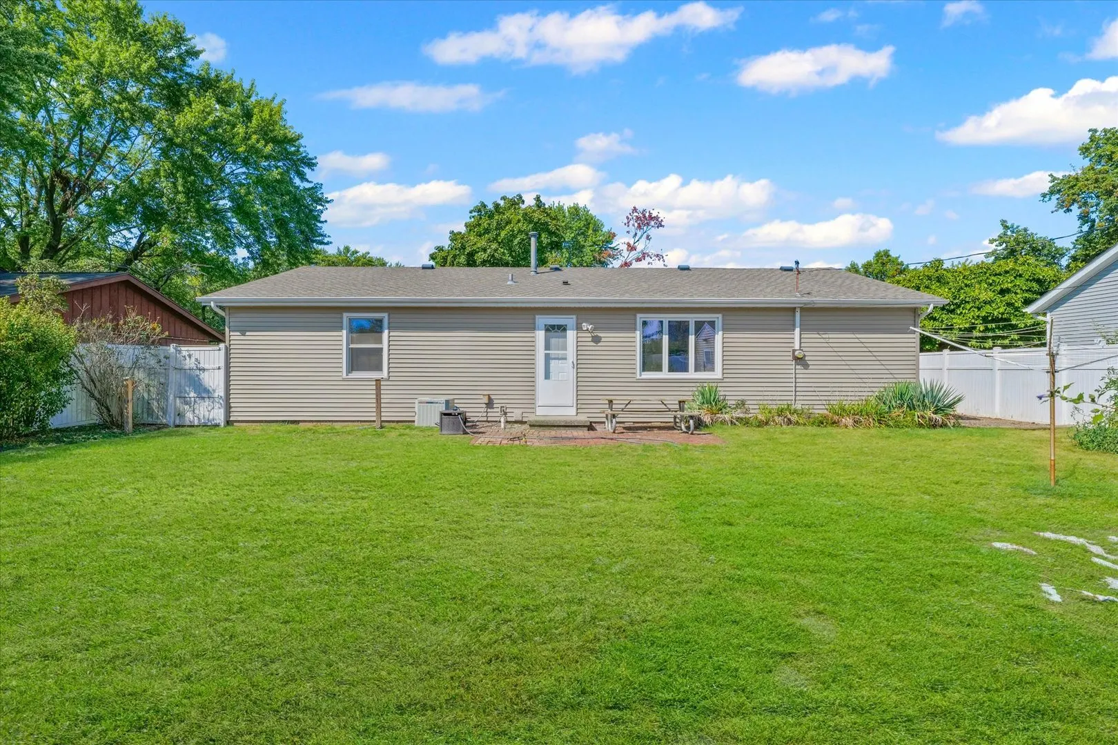 1412 Greenridge Drive IL