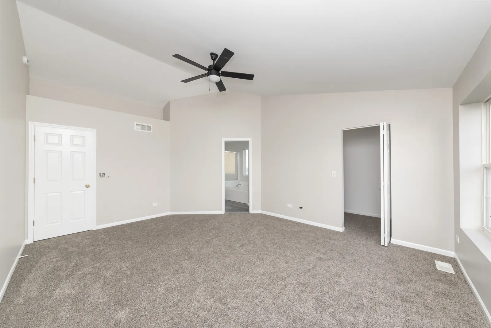6407 Coyote Ridge Court IL