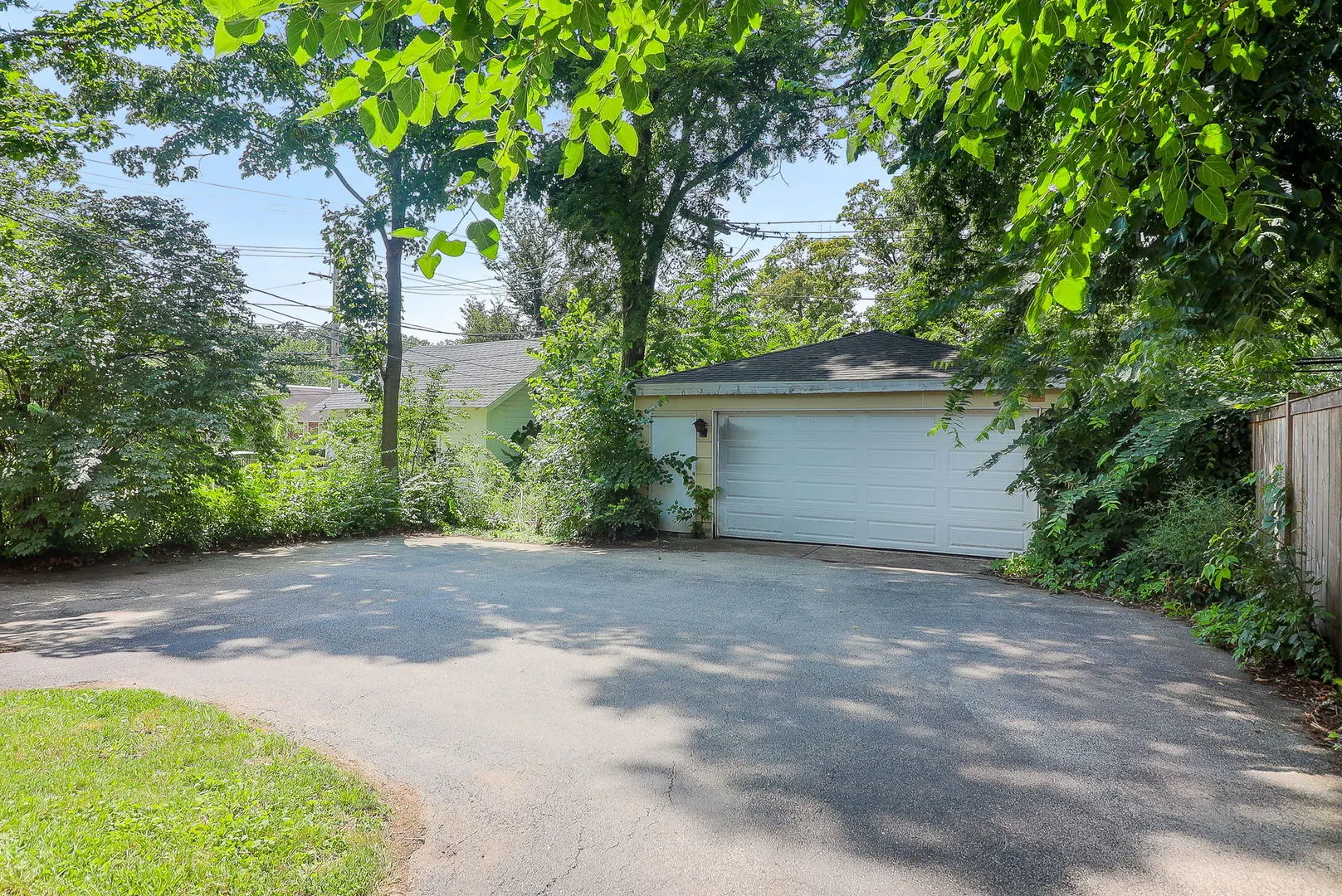 4952 Linscott Avenue IL