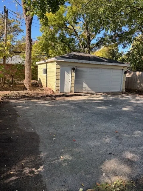 4952 Linscott Avenue IL