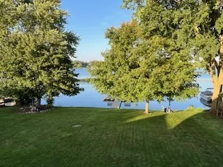 303 Mainsail Drive IL