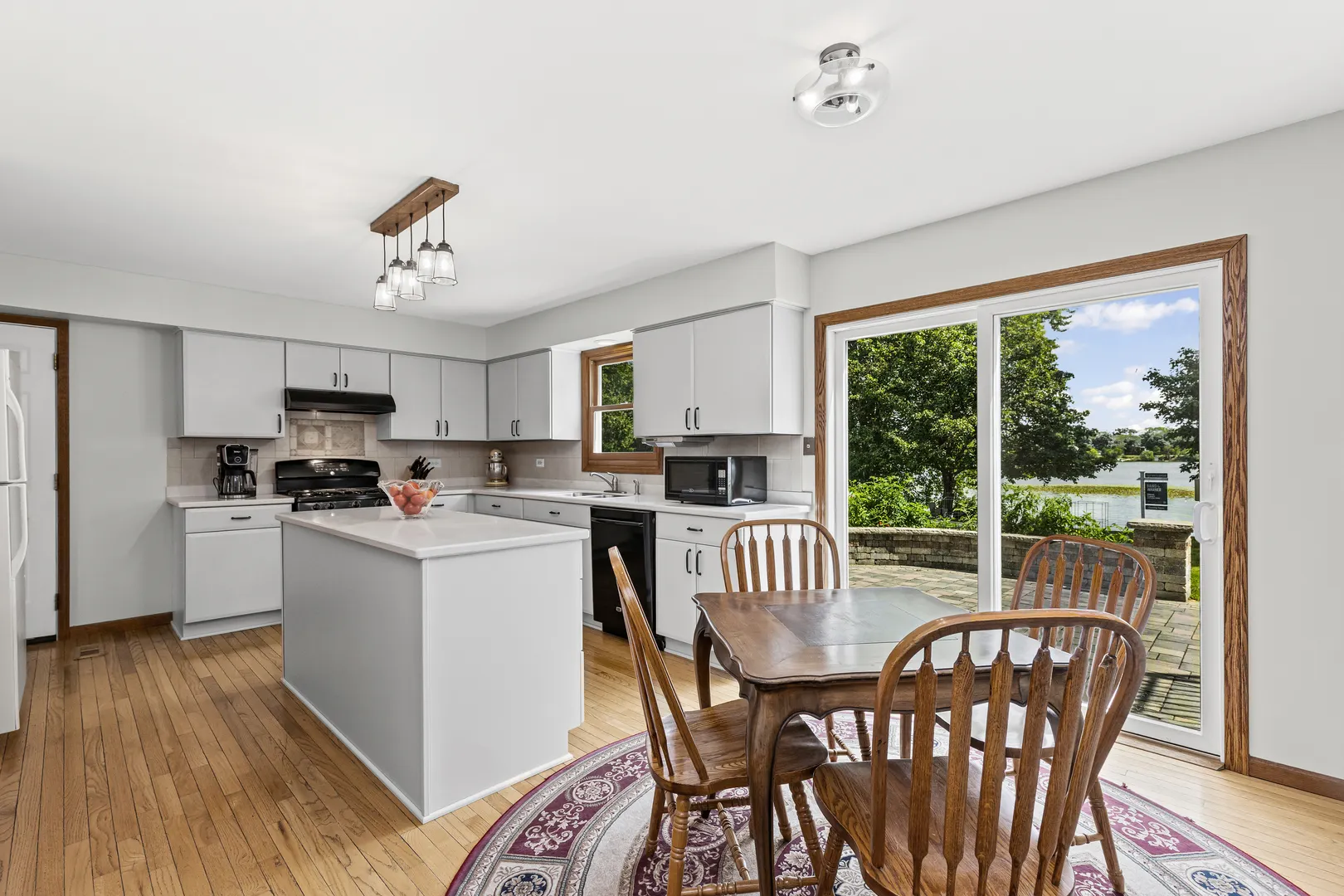303 Mainsail Drive IL