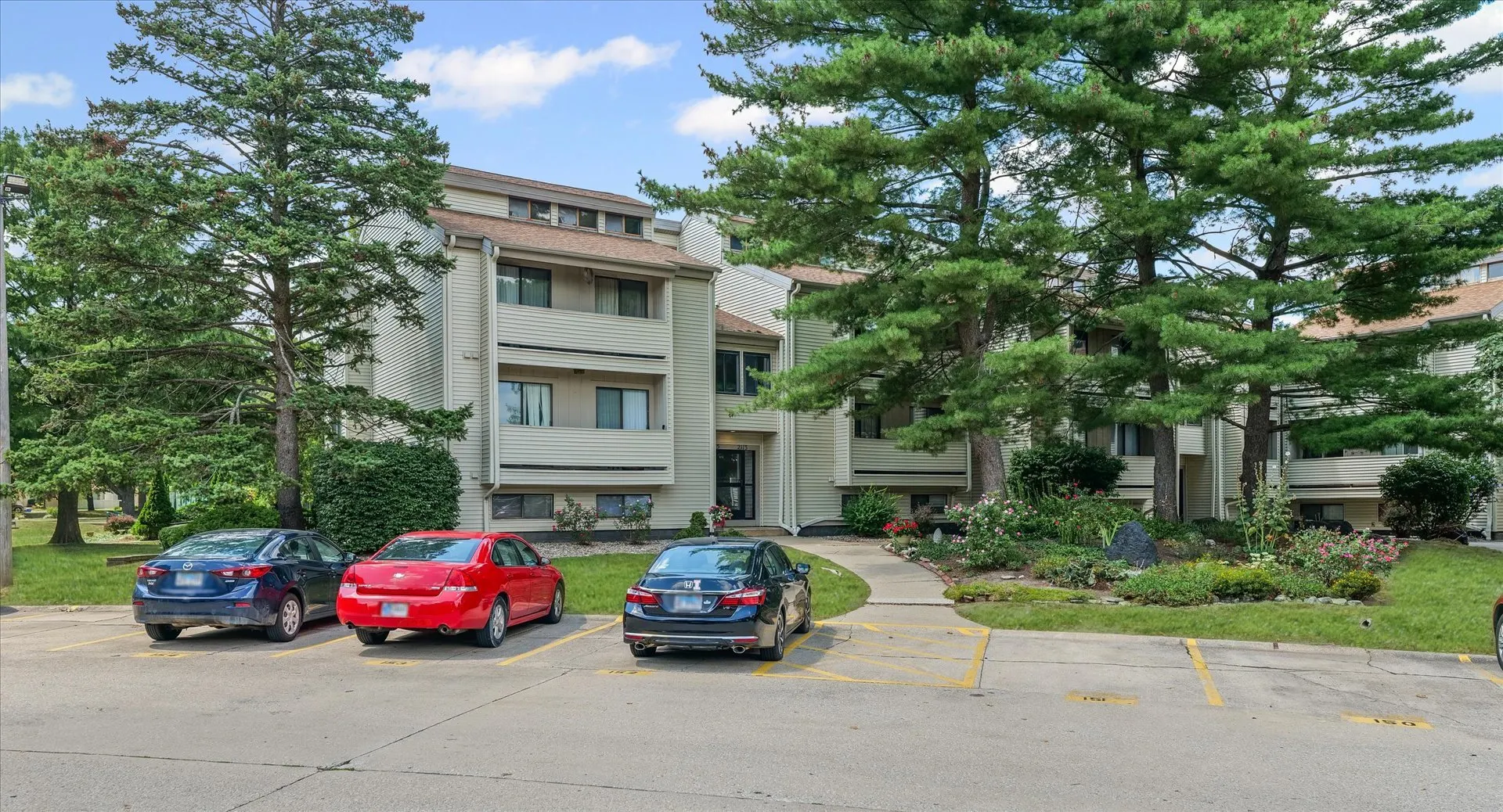 2111 MELROSE Drive 2111A IL