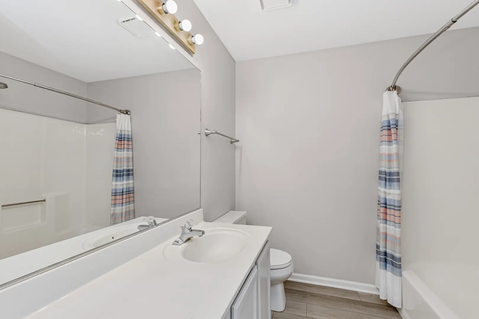 1848 Princeton Court IL