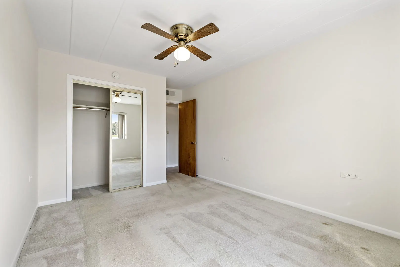 5540 Walnut Avenue 15B IL