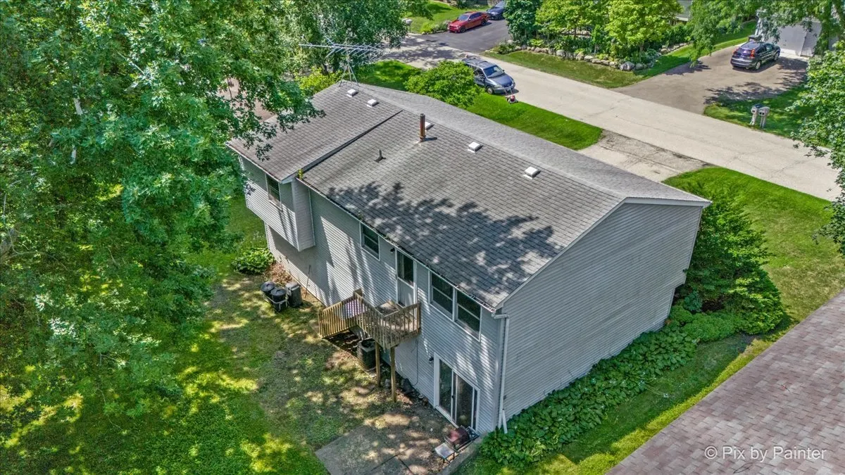 1208 Hilltop Boulevard IL