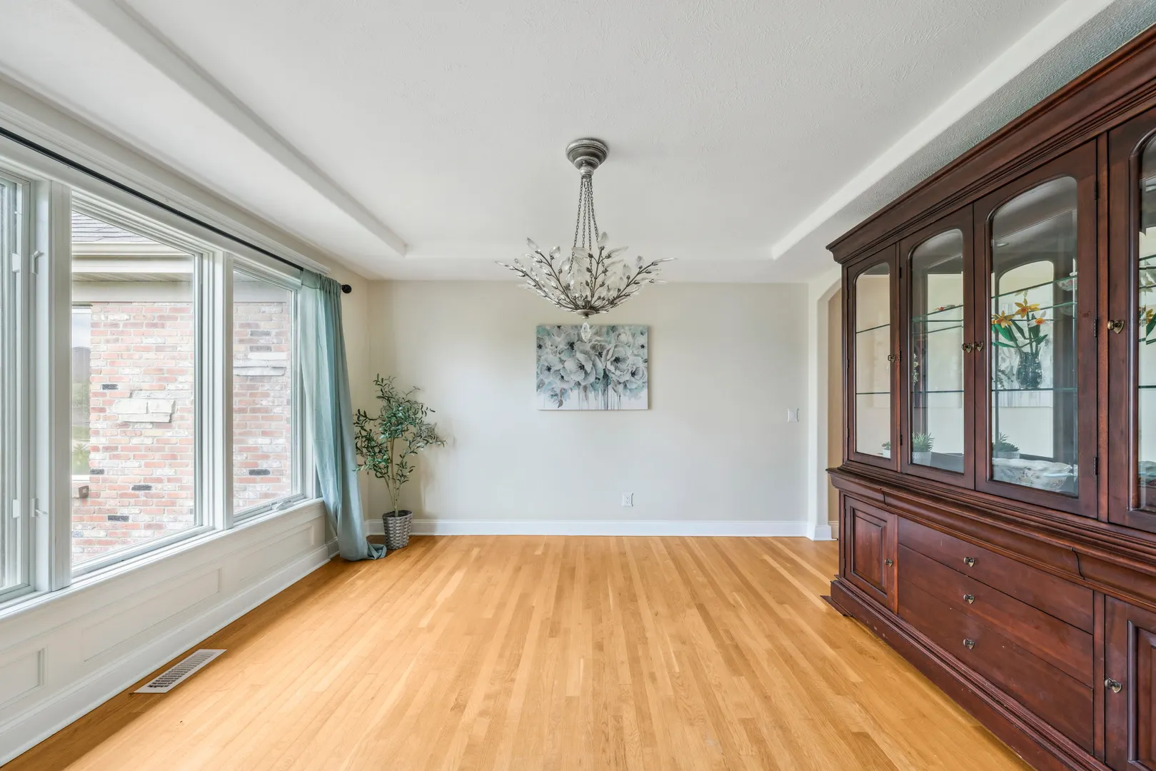 914 Tivoli Drive IL