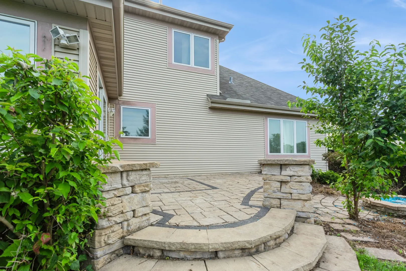 914 Tivoli Drive IL