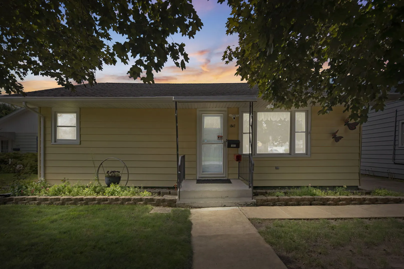 1847 Sunnyside Avenue IL