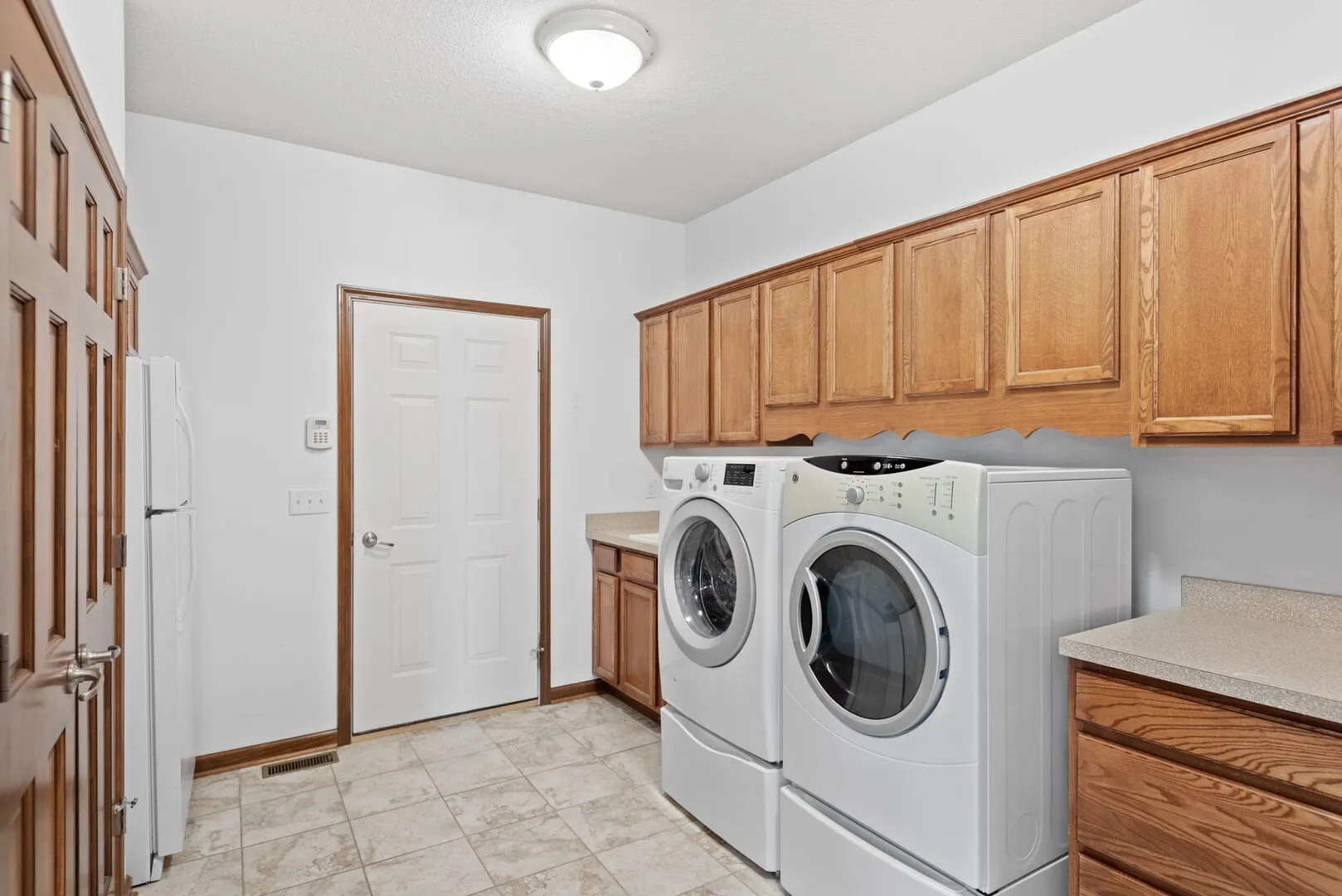 2745 S Hieland Road IL
