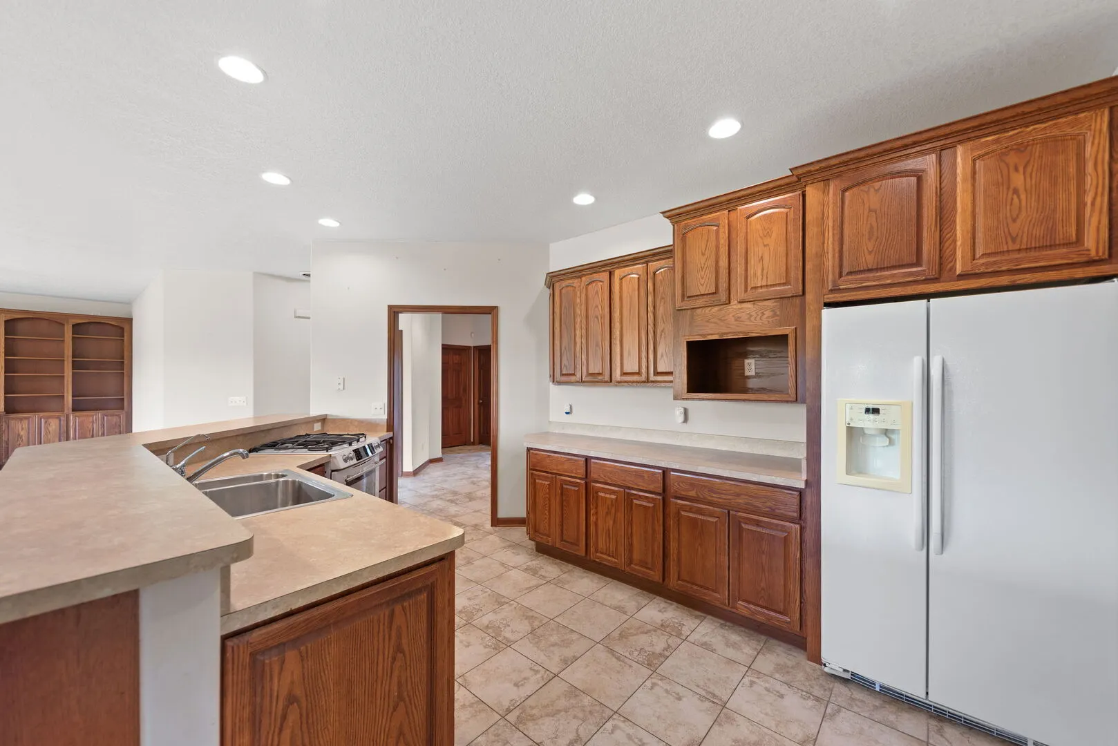 2745 S Hieland Road IL