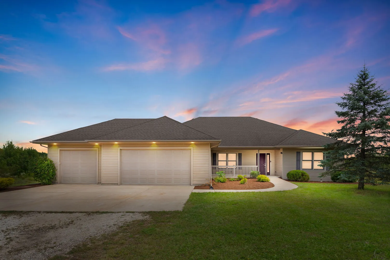 2745 S Hieland Road IL