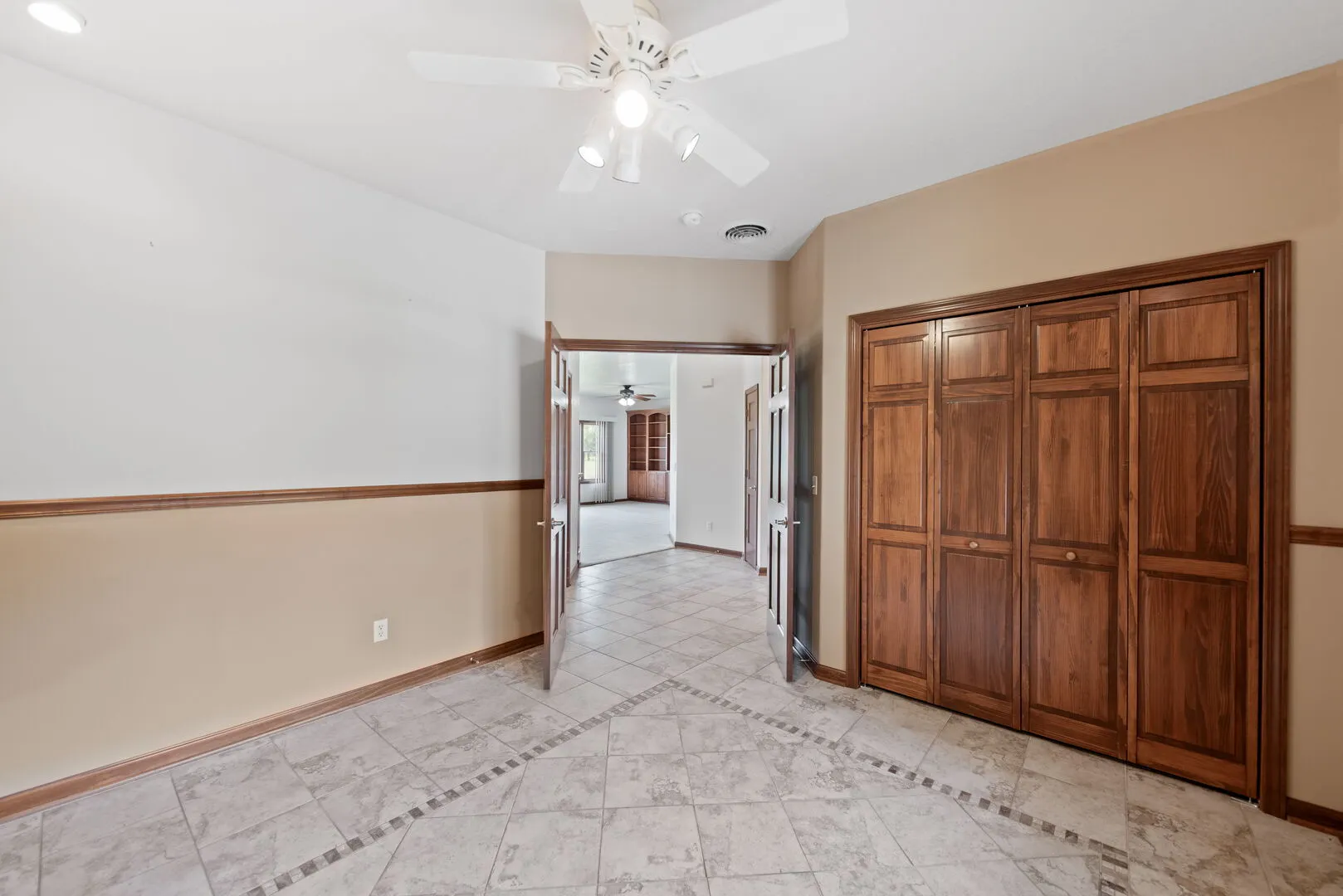 2745 S Hieland Road IL