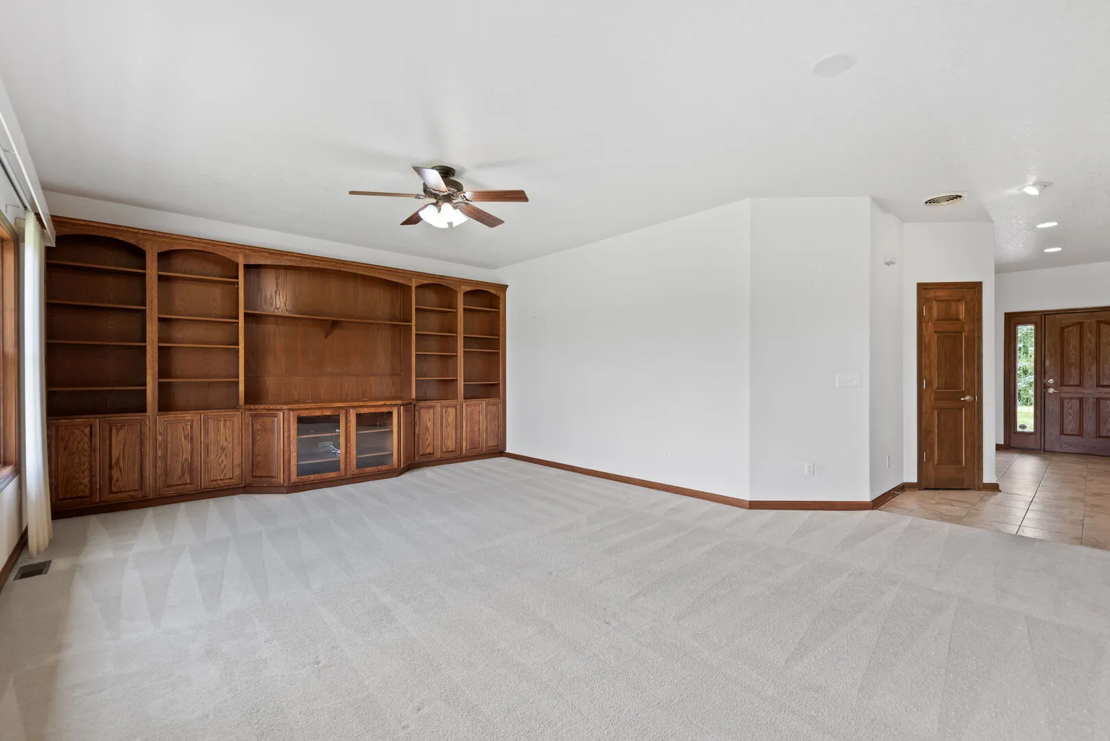 2745 S Hieland Road IL