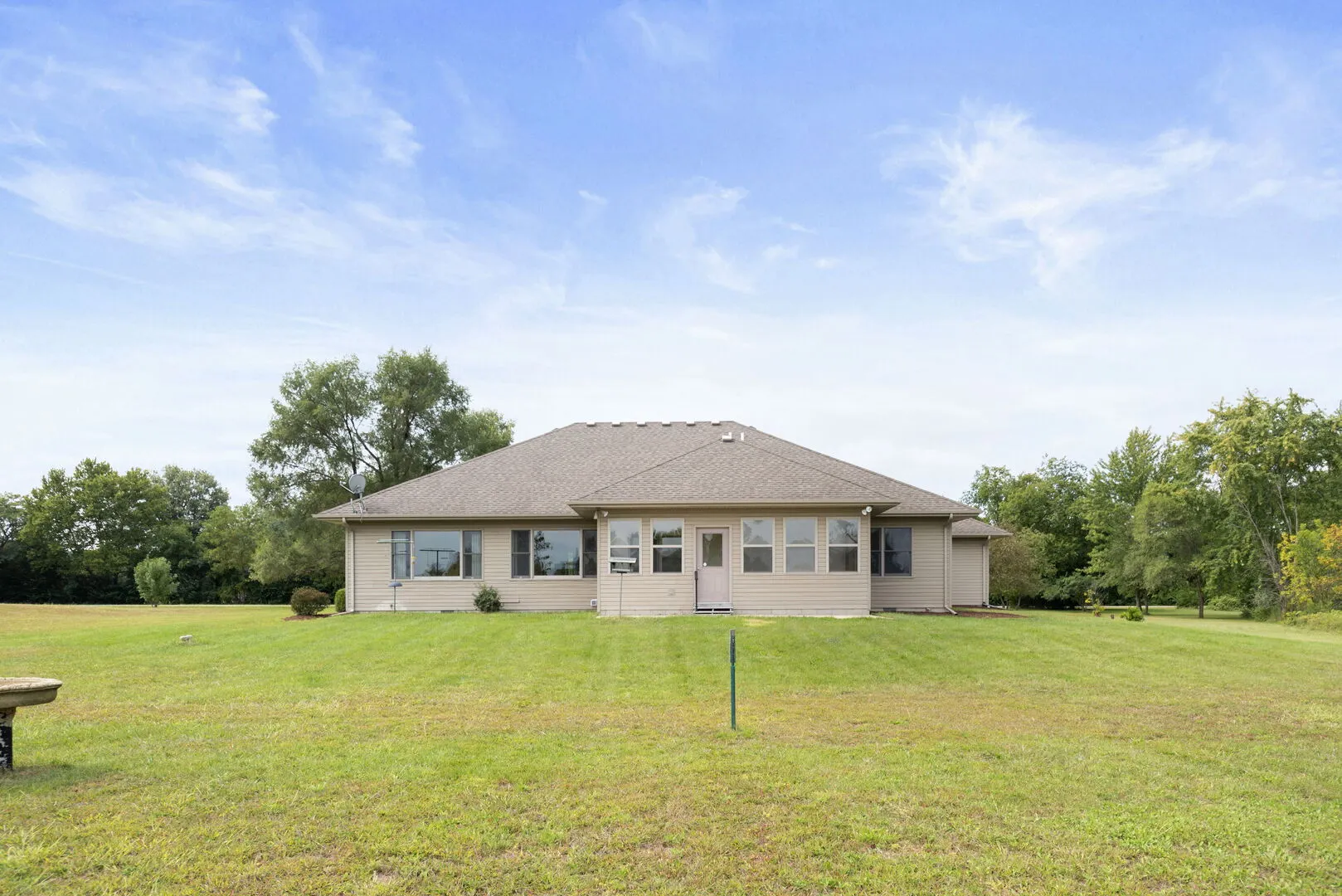 2745 S Hieland Road IL