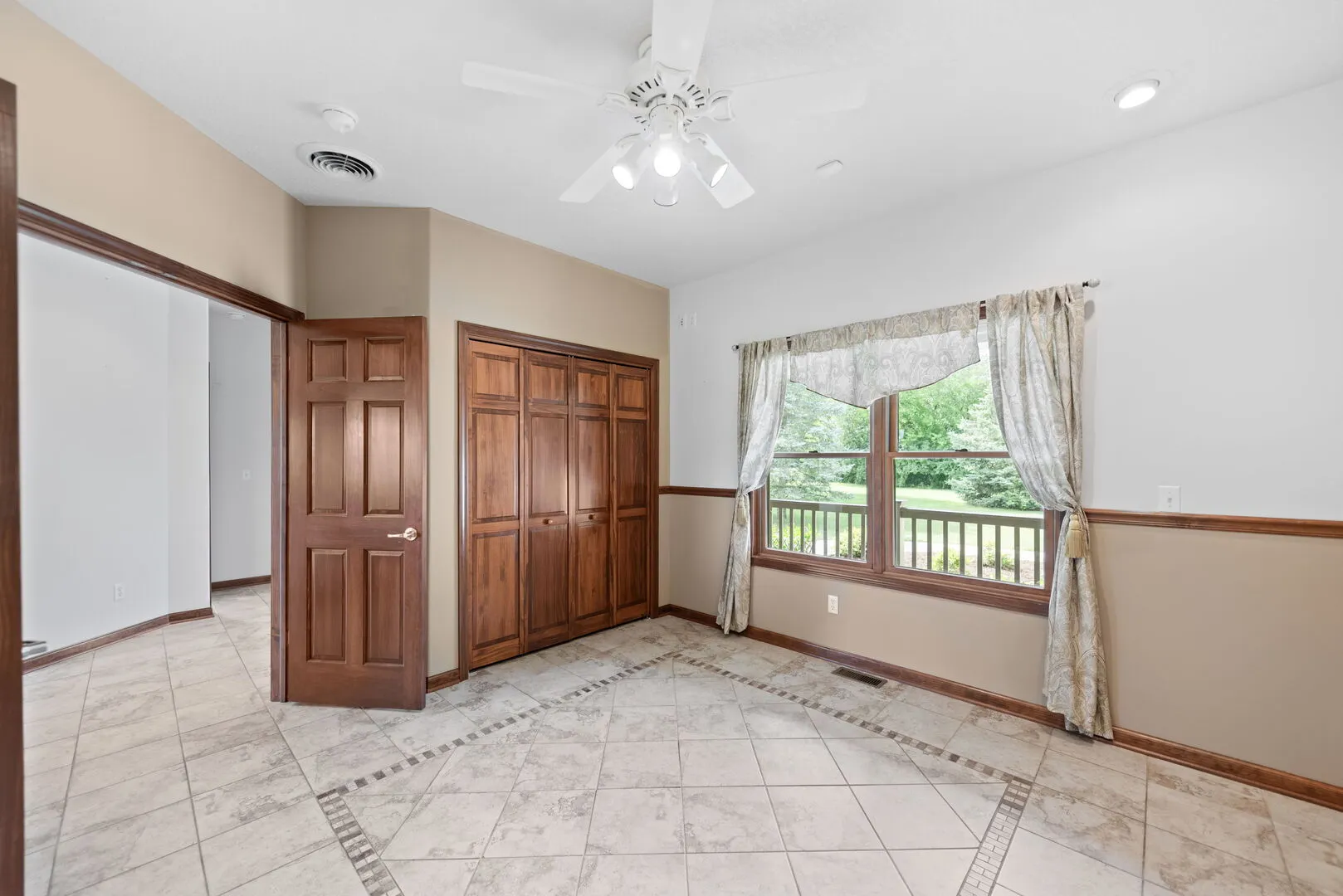 2745 S Hieland Road IL