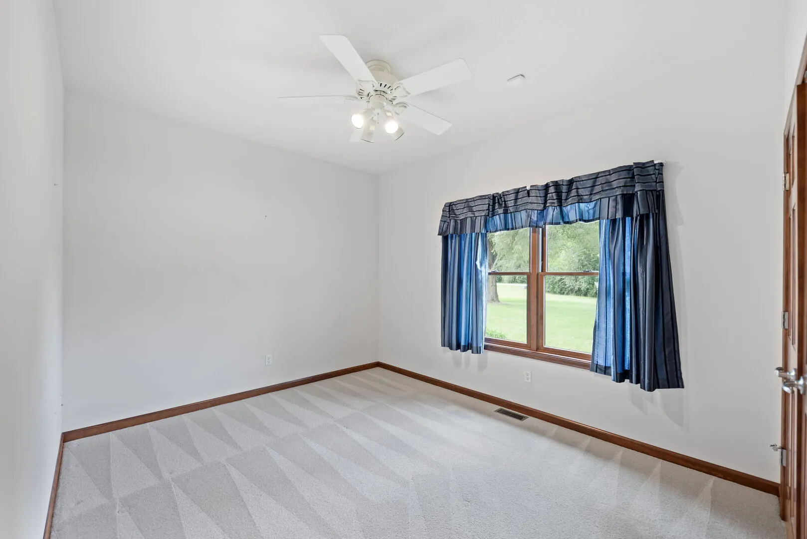 2745 S Hieland Road IL
