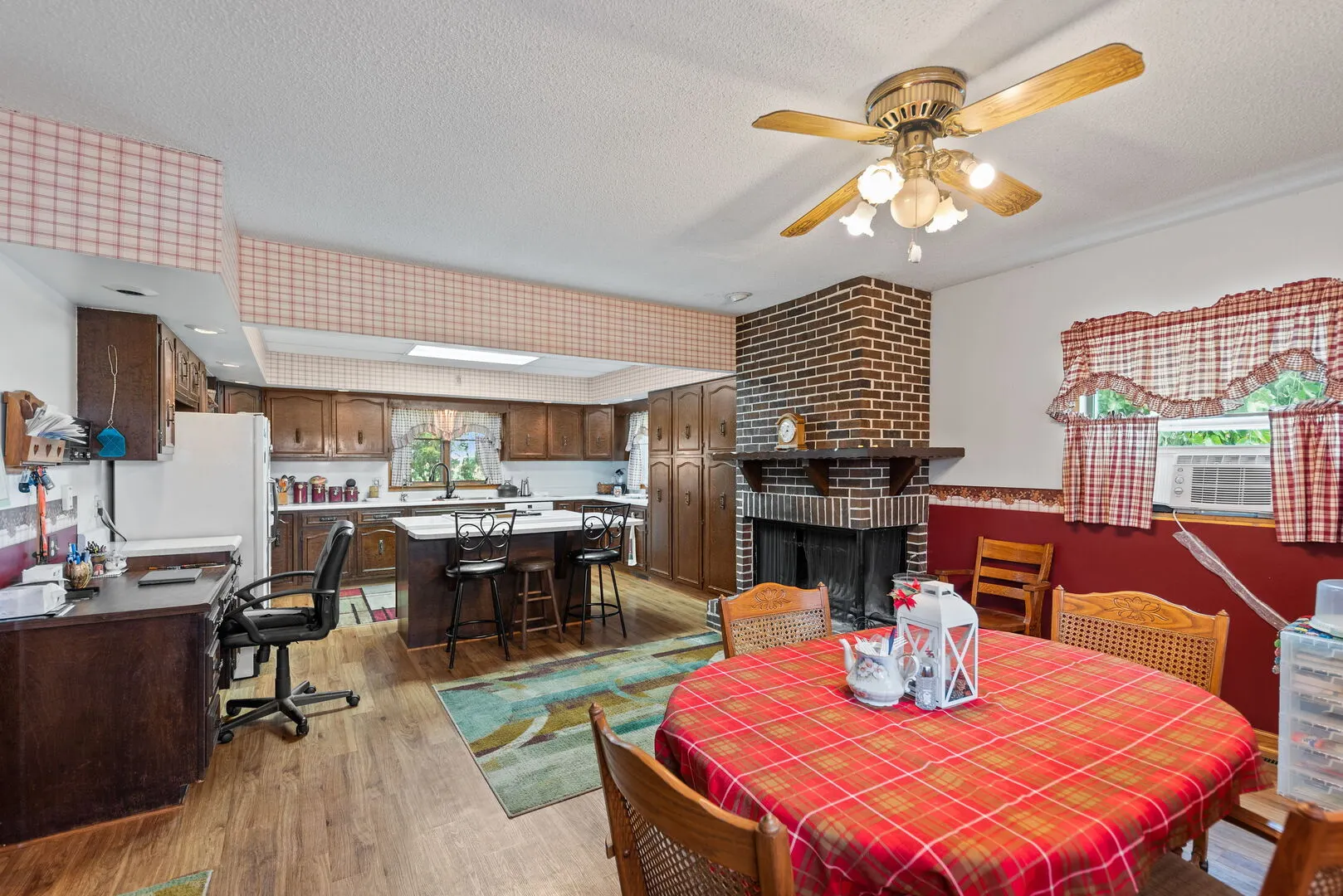 9994 N 3300 East Road IL