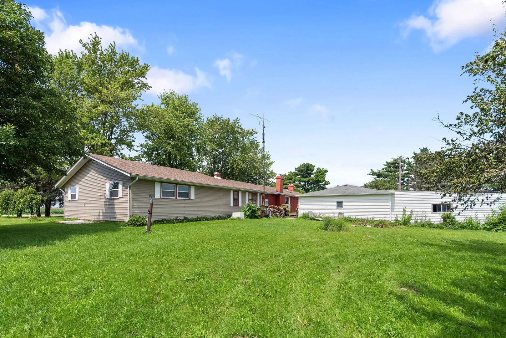 9994 N 3300 East Road IL