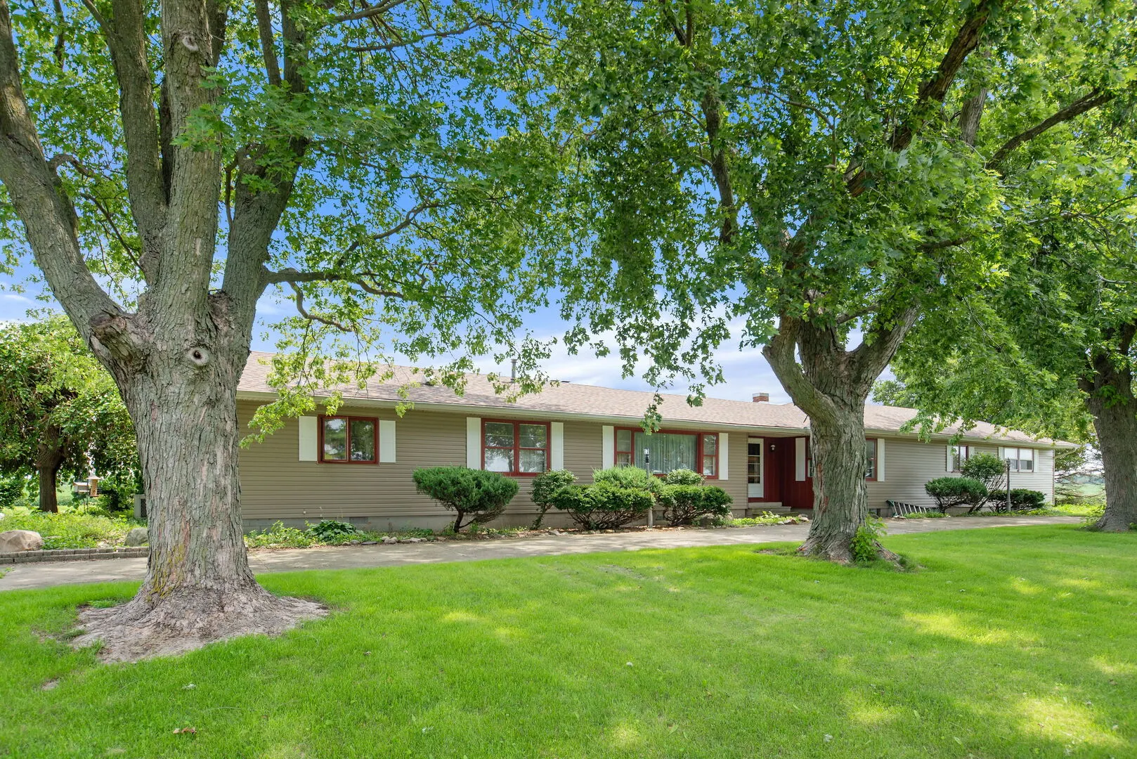 9994 N 3300 East Road IL