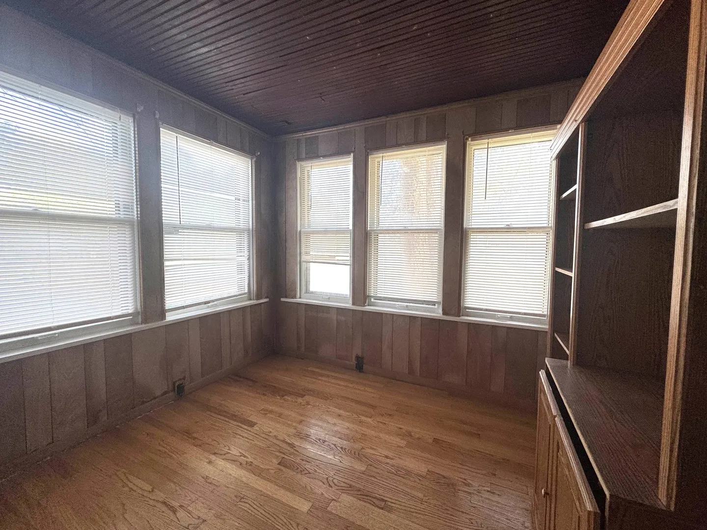 202 W Beardsley Avenue IL