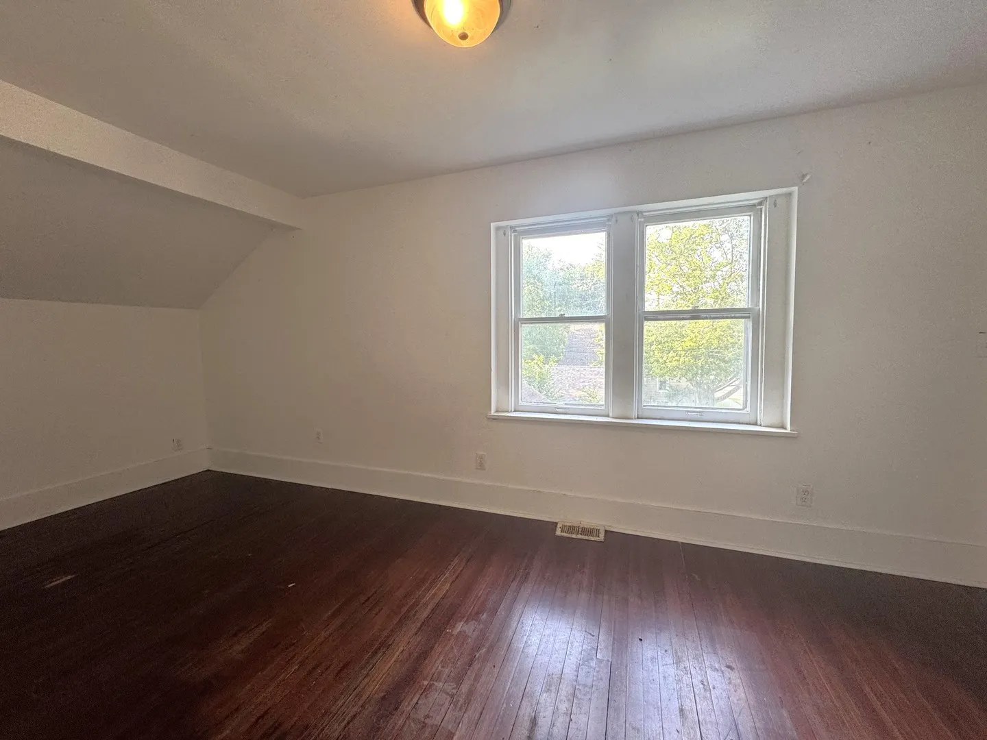 202 W Beardsley Avenue IL