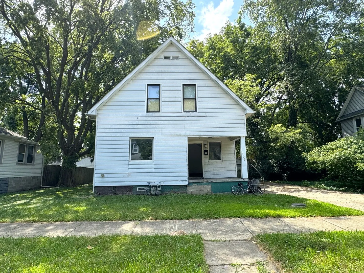 205 W Beardsley Avenue IL