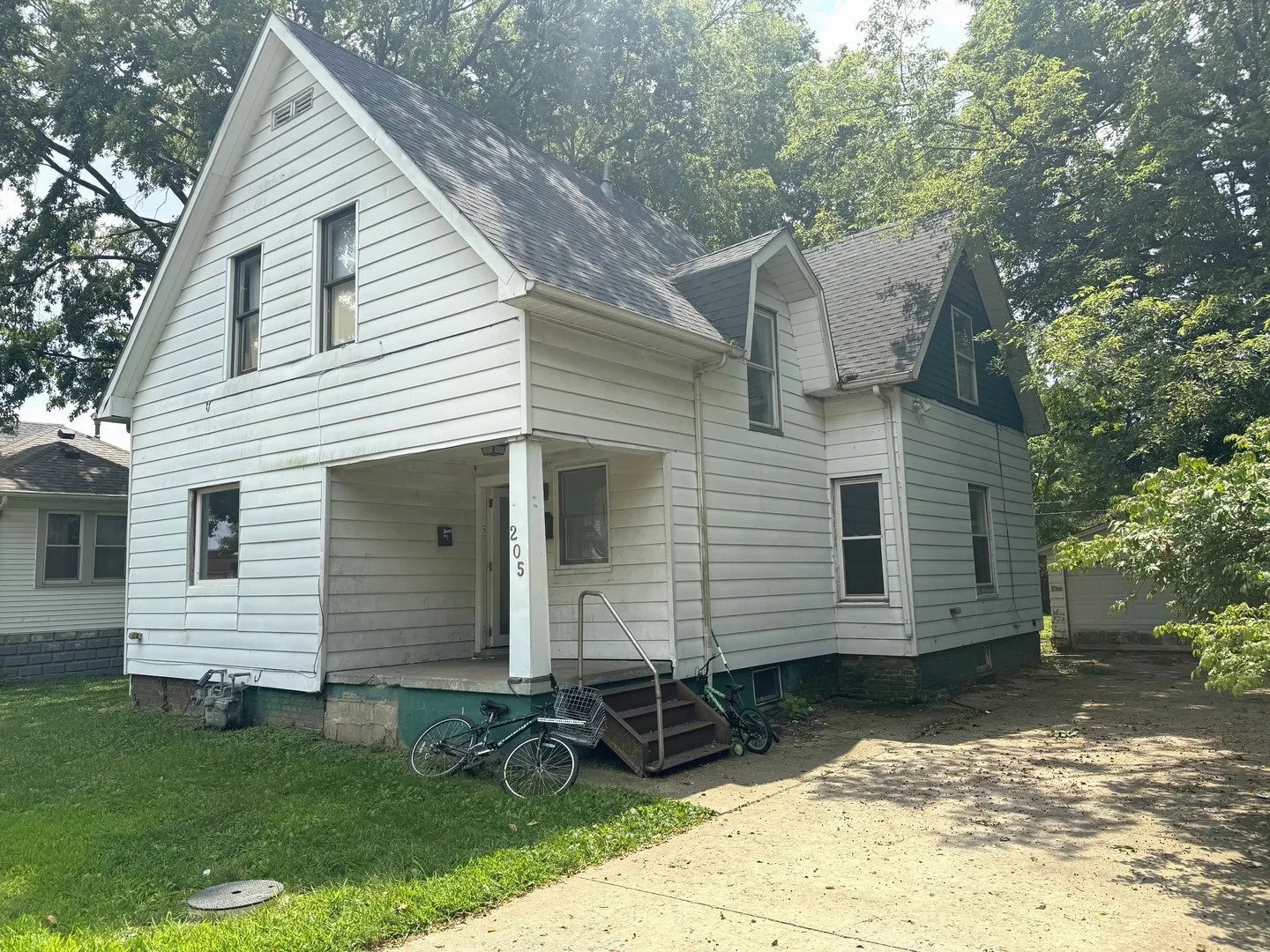 205 W Beardsley Avenue IL