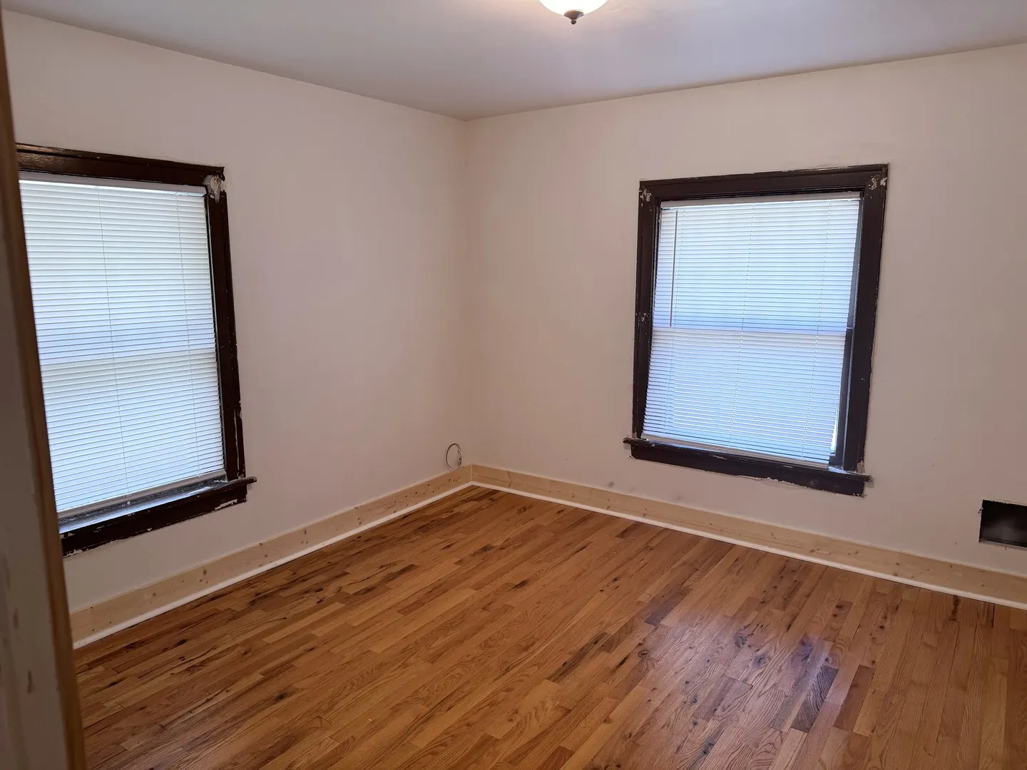 211 W Beardsley Avenue IL
