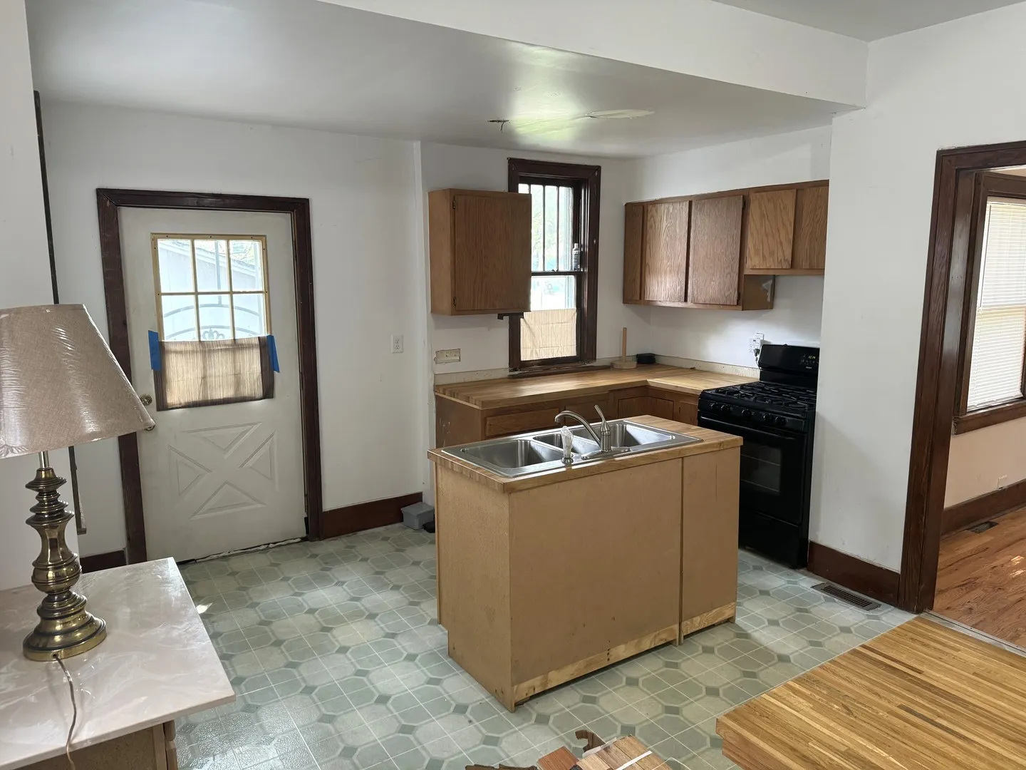 211 W Beardsley Avenue IL