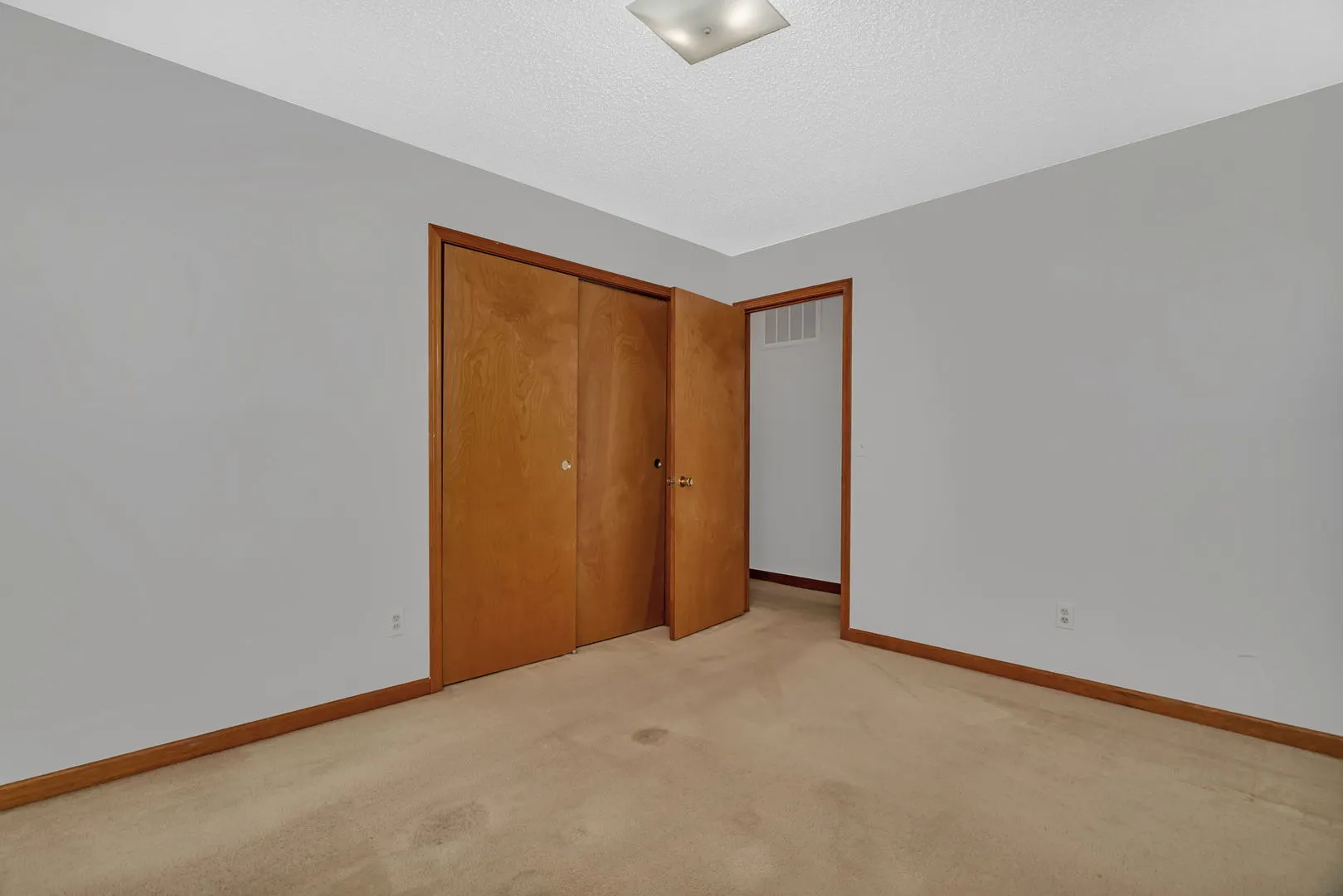 641 N Jackson Avenue IL