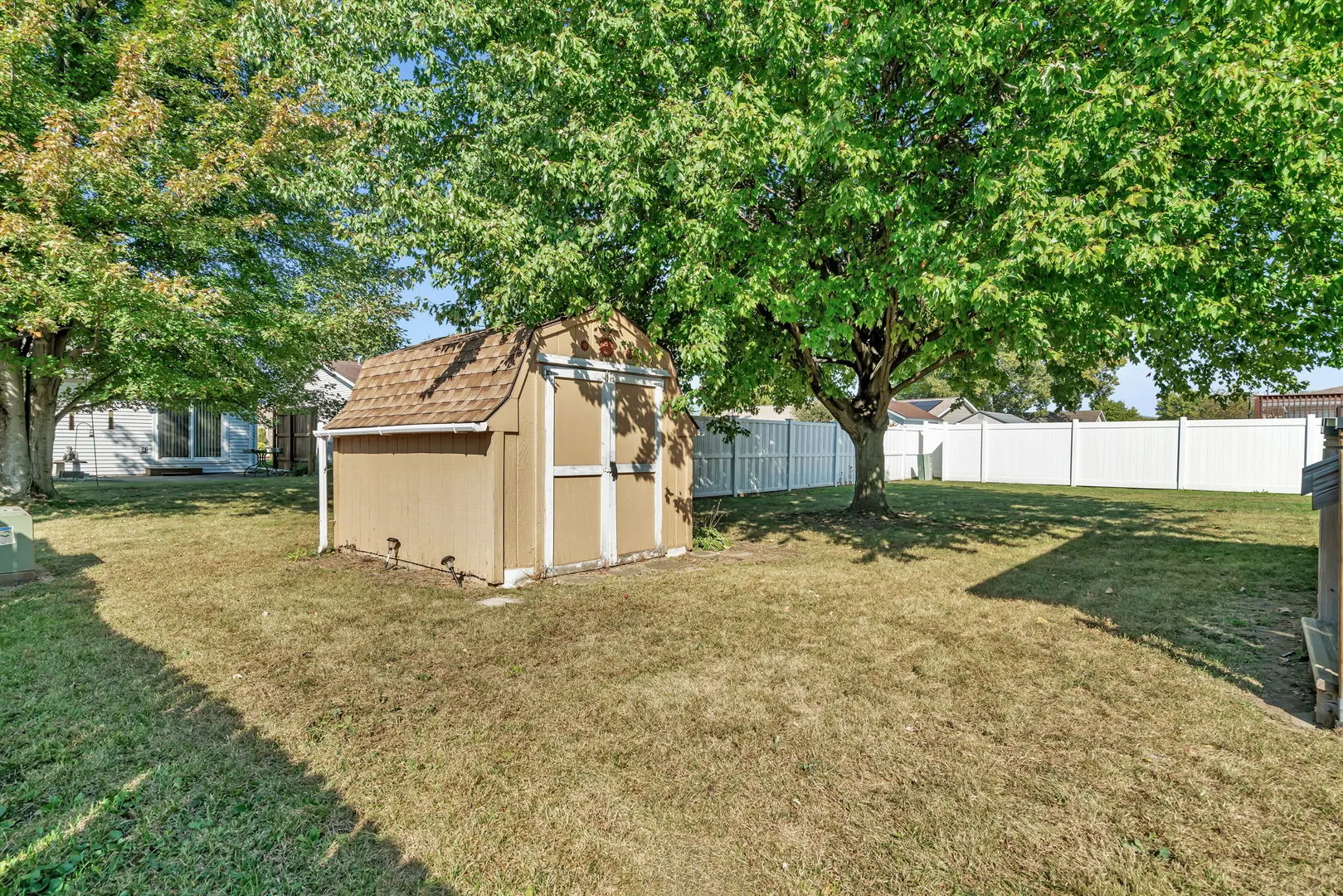 641 N Jackson Avenue IL