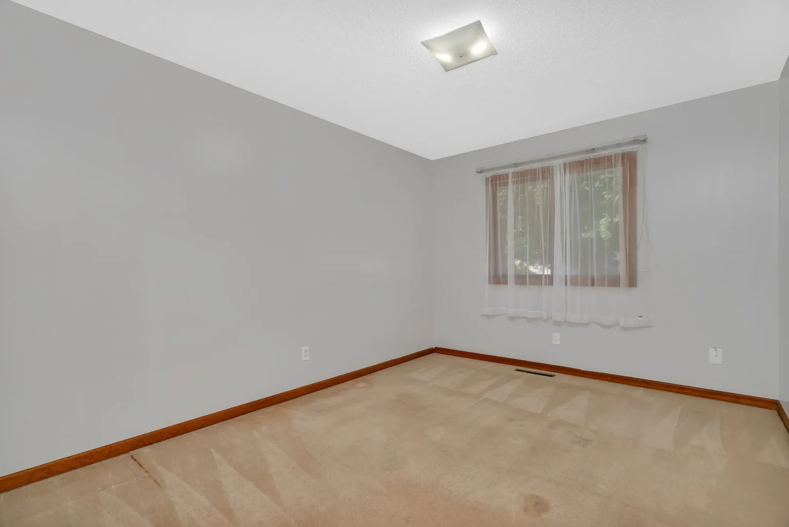 641 N Jackson Avenue IL