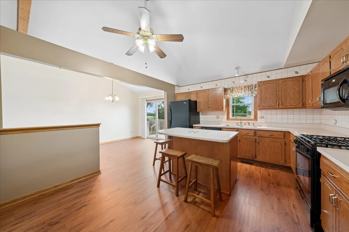 2533 WATERFORD Drive IL