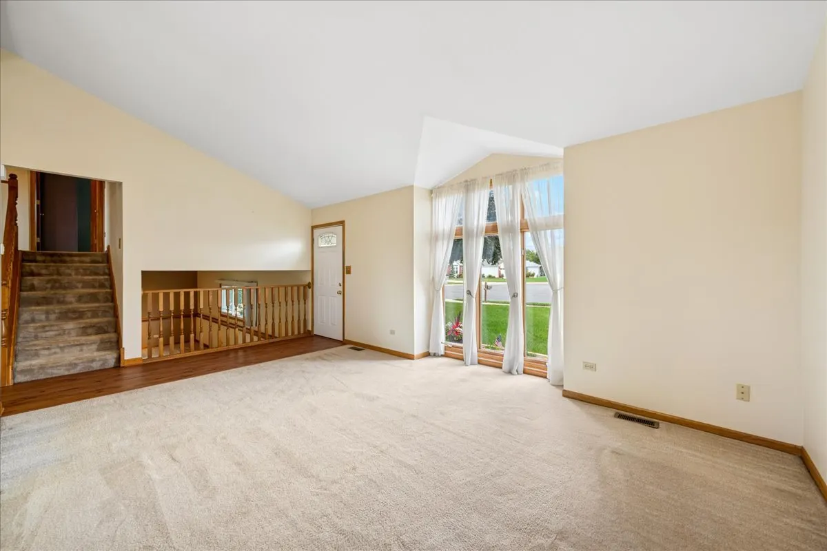 2533 WATERFORD Drive IL