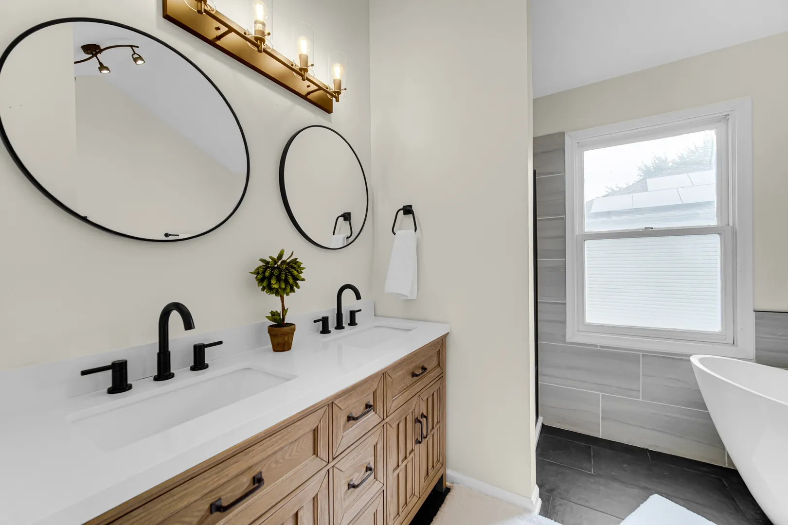 204 Butte View Drive IL