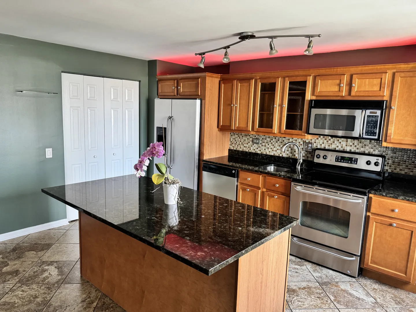 345 N Canal Street 1205 IL