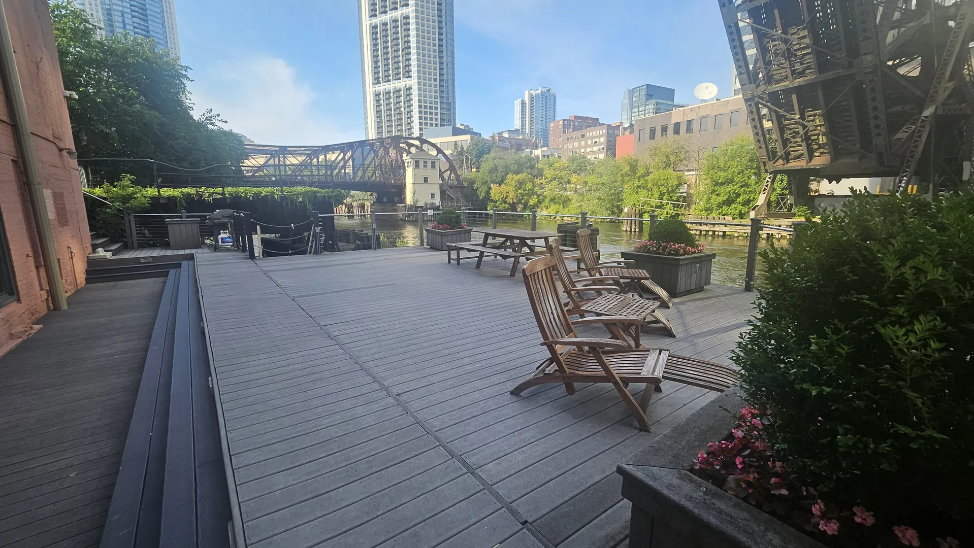 345 N Canal Street 1205 IL