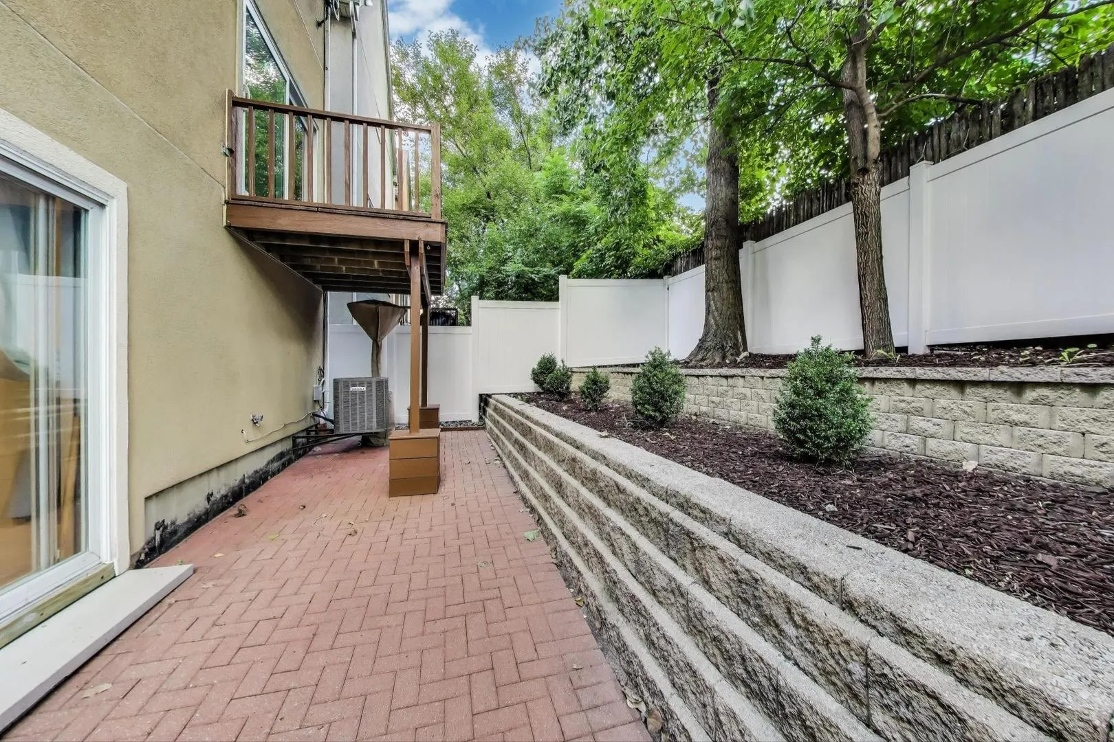 1800 W Diversey Parkway D IL