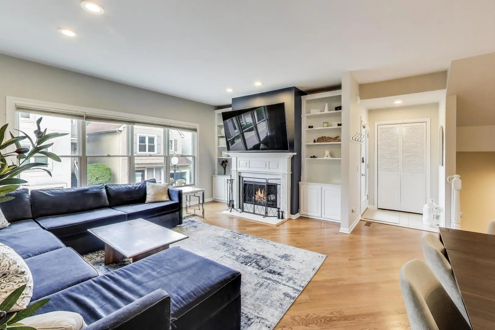 1800 W Diversey Parkway D IL